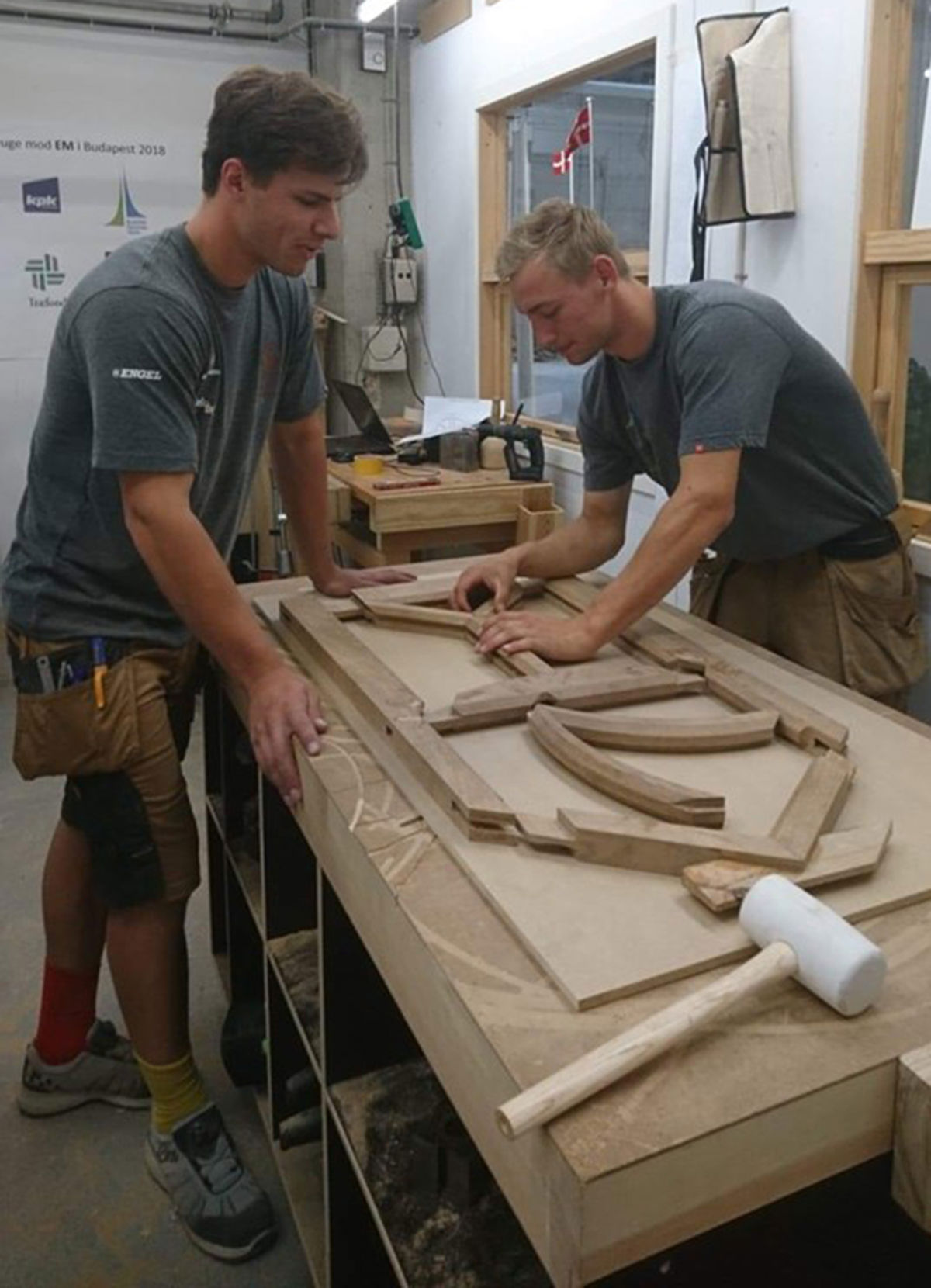 66584280_2366370530108491_8756468469978890240_n besk.jpg 66584280_2366370530108491_8756468469978890240_n besk.jpg